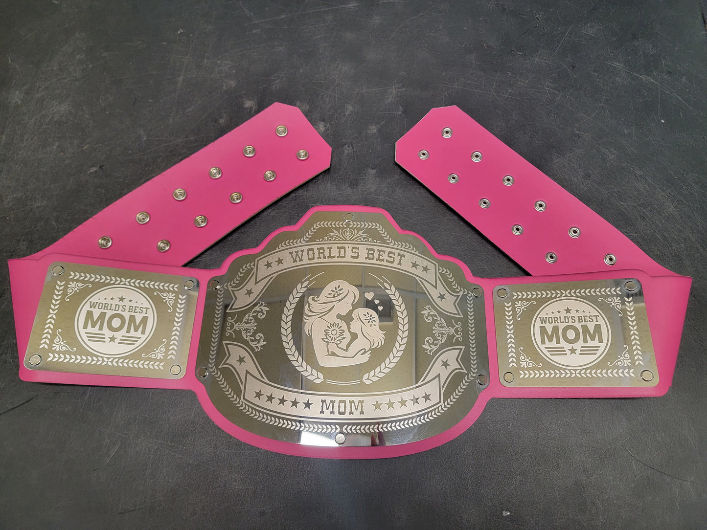 World's Best Mom Championship Belt - Commander Series - Chrome