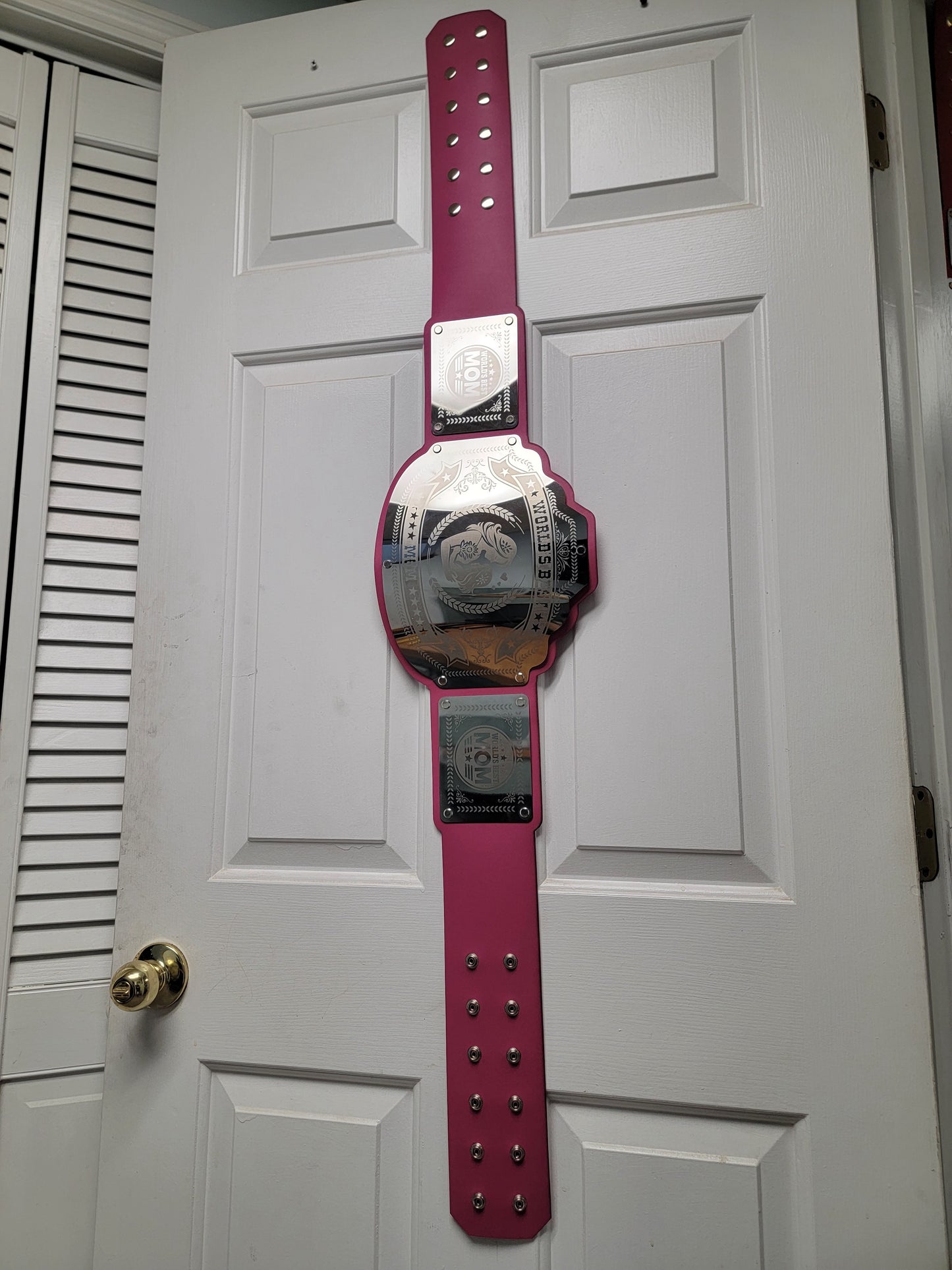 World's Best Mom Championship Belt - Commander Series - Chrome